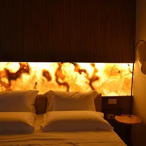 Sui's , Tirana Albania